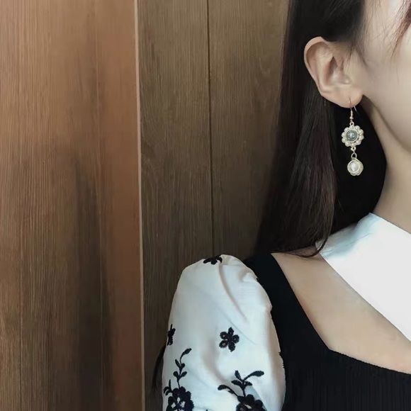 ❤️‍🔥𝕤𝕒𝕝𝕖❤️‍🔥 crystal baroque pearls earrings - Picture 8 of 13